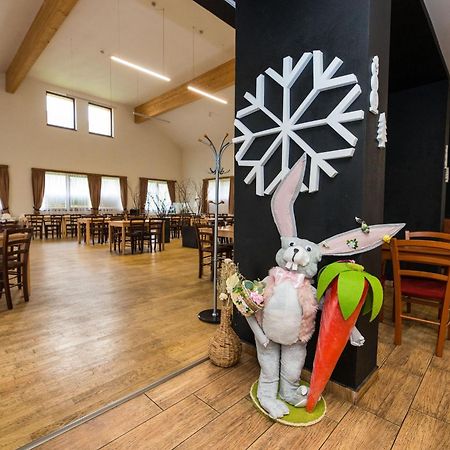 Penzion A Restaurace U Sousedu Strazny Zewnętrze zdjęcie
