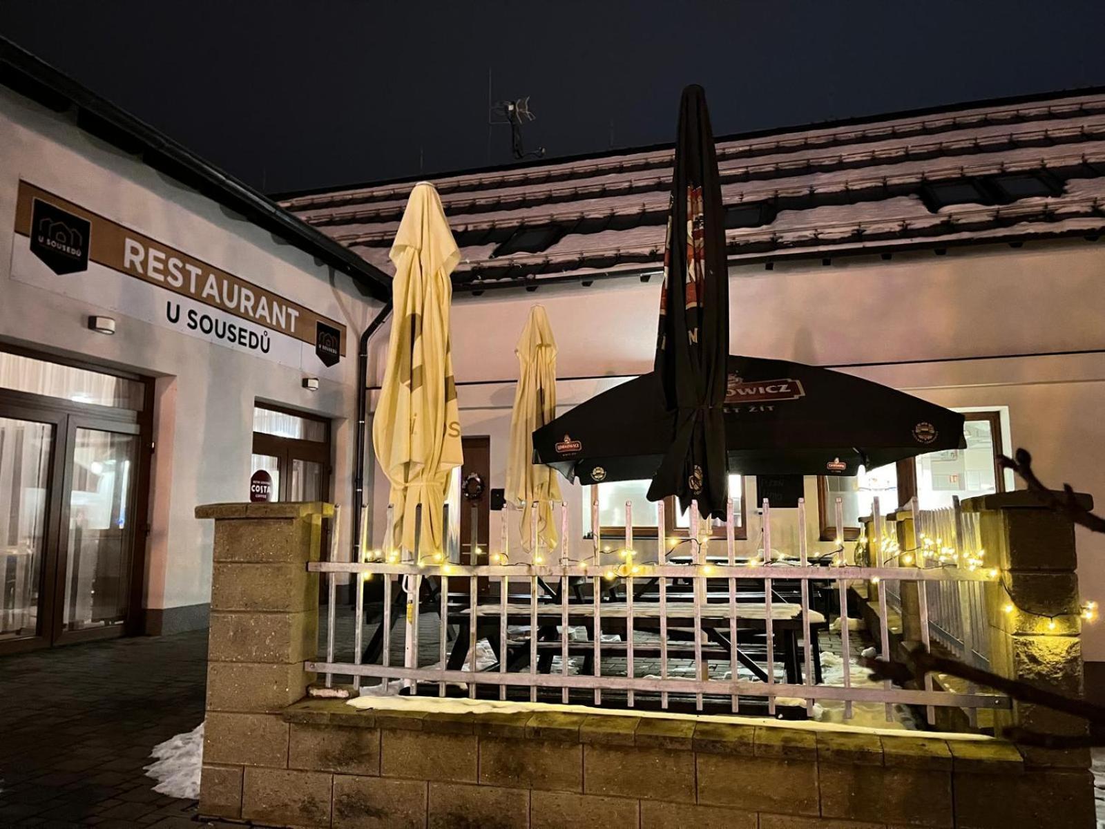 Penzion A Restaurace U Sousedu Strazny Zewnętrze zdjęcie